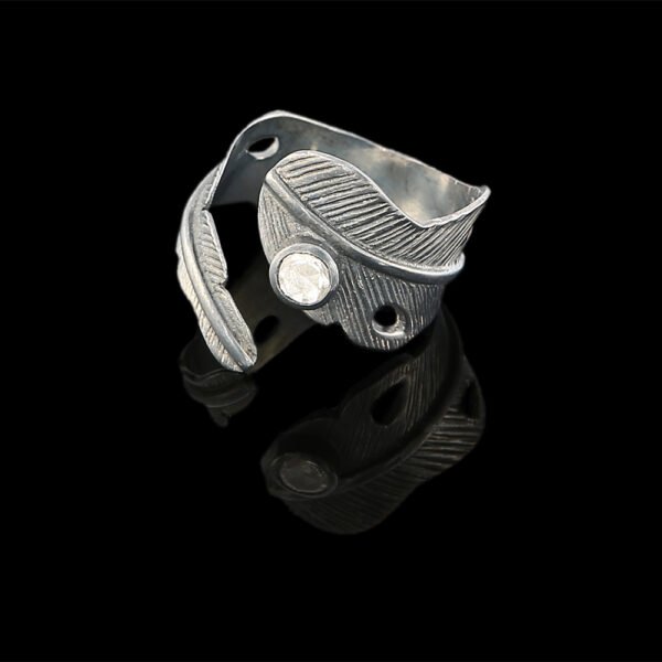 feather small ring dark silver